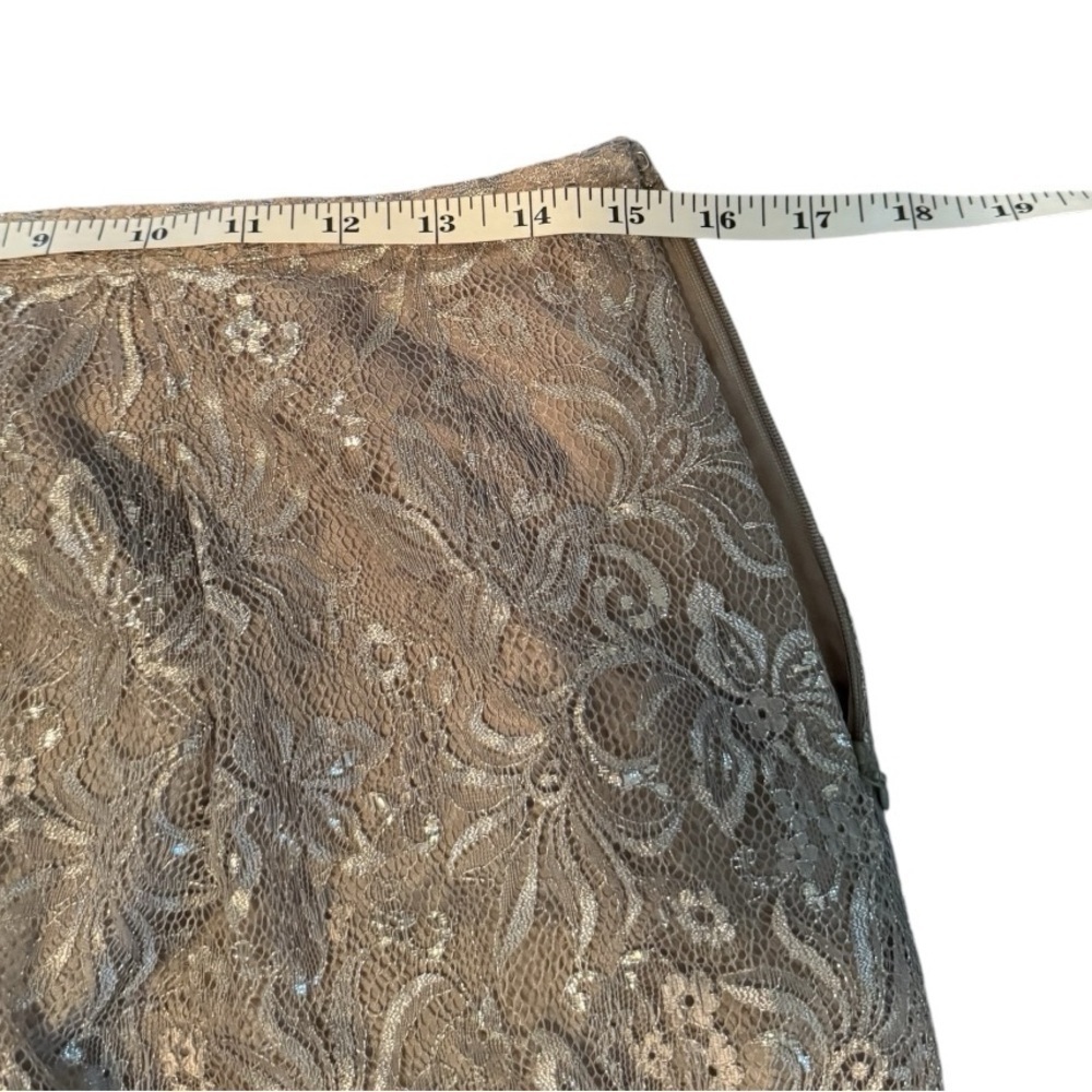 NWT Loft Bubble Hem Shimmer Lace Skirt, Silver, Size 8 - Picture 7 of 9